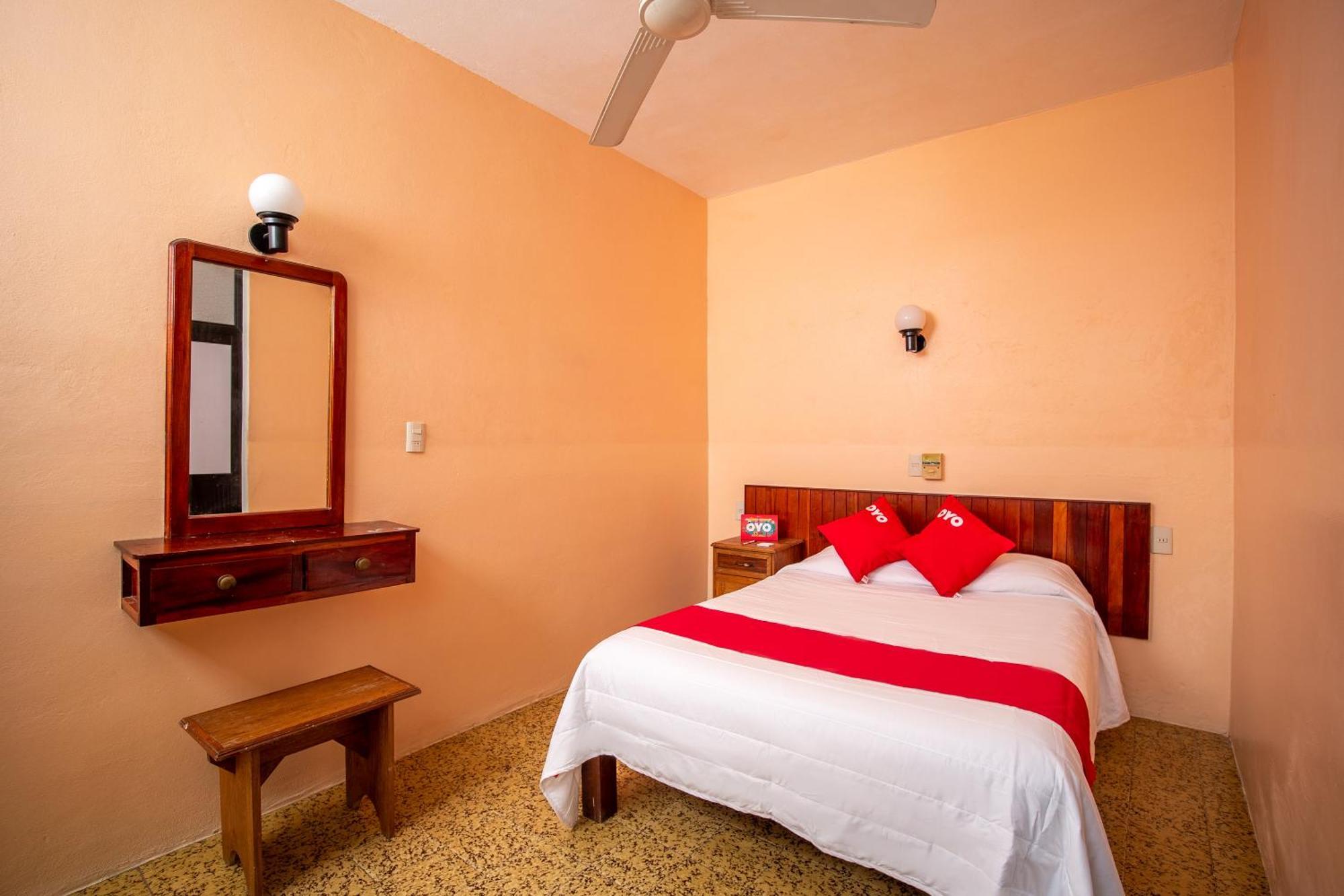 Arena Surf Hotel, Puerto Escondido 2*