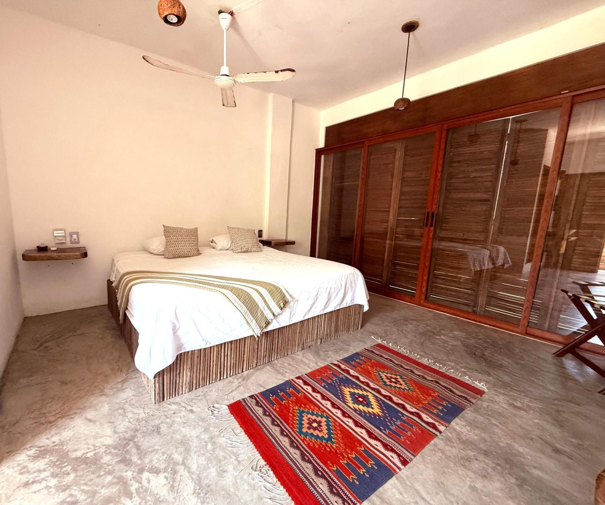 Guest house Bikini House