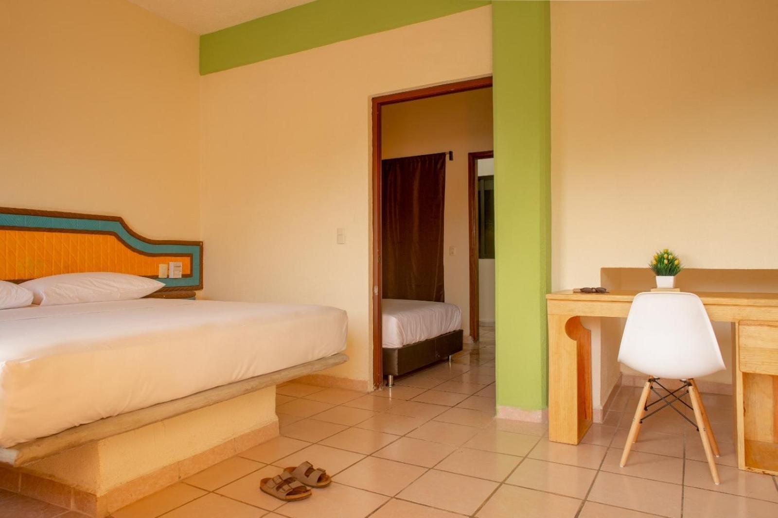 Guest house Girasol *