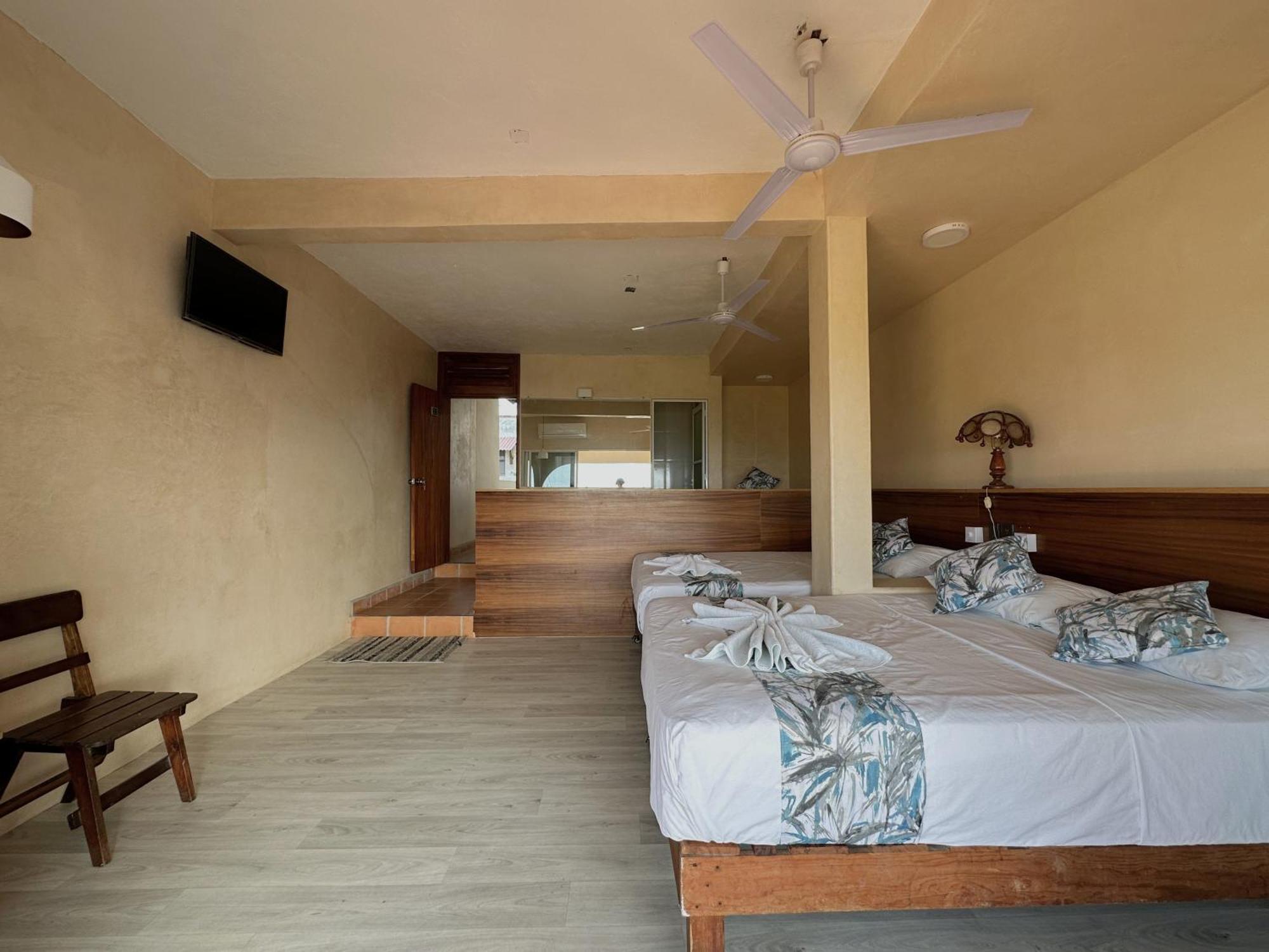 San Juan Hotel Puerto Escondido (Oaxaca)