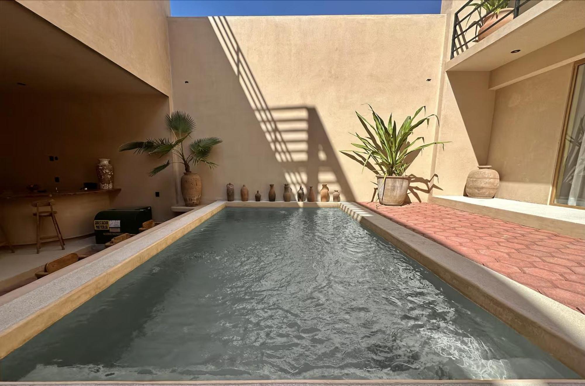 Casa Babel Hotel