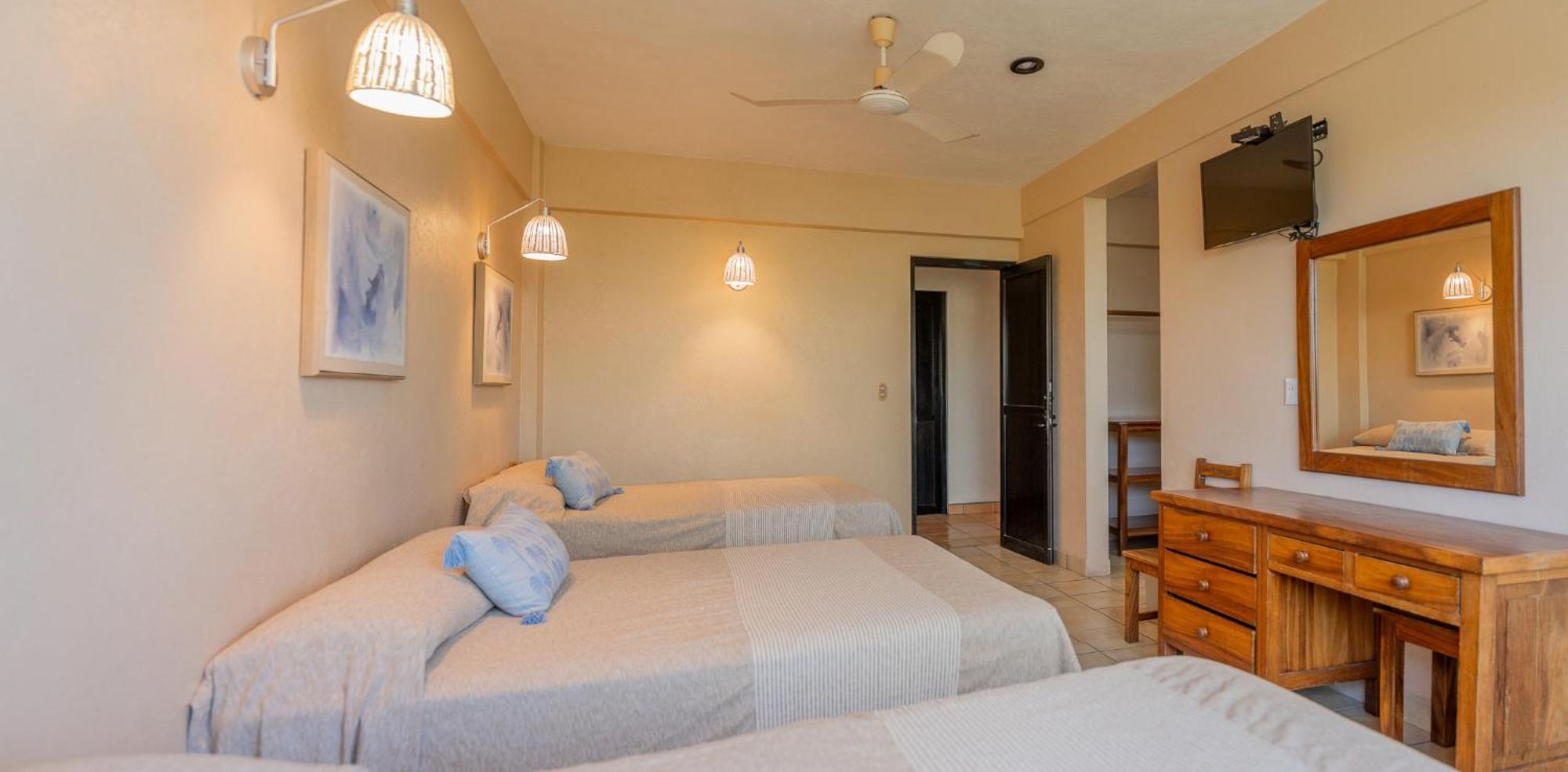 El Mirador Hotel 3*