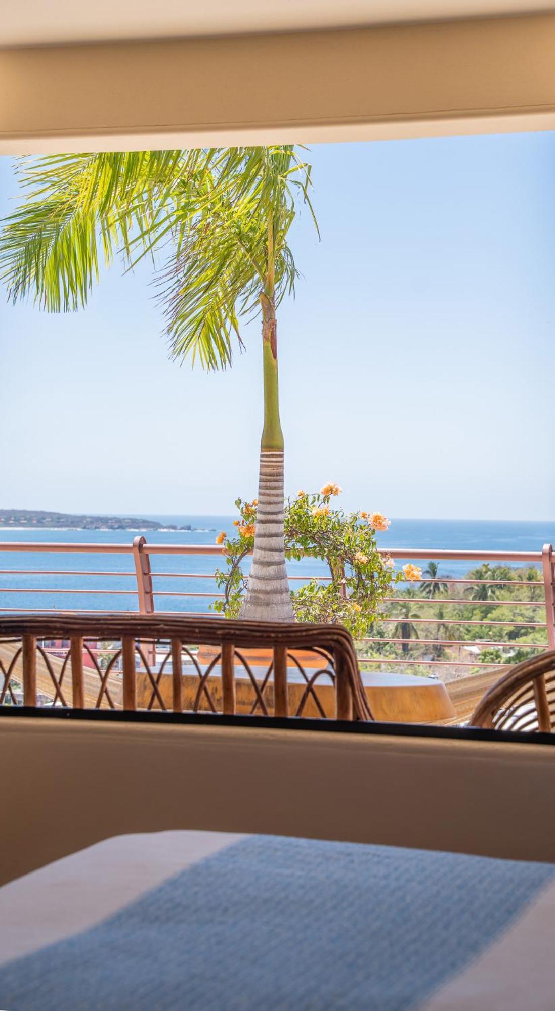 El Mirador Hotel