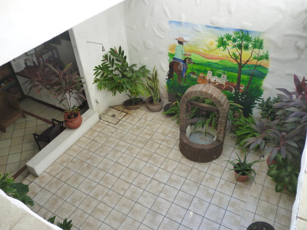 Hotel Casa Vieja 2*