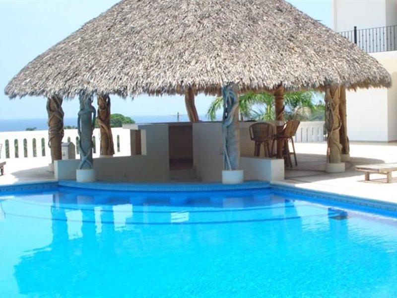 Caracol Plaza Hotel 3*