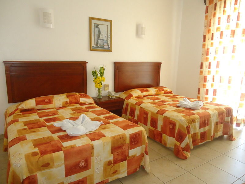 Hotel Caracol Plaza