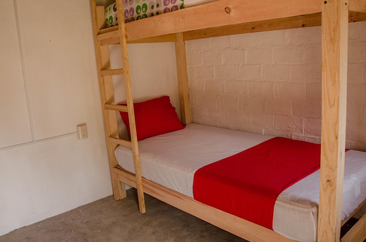 Hostal Alebrijes Surf House (adults Only)