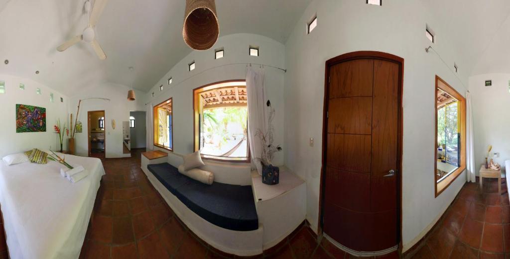 Hotel Mozart Y Macondo 3*