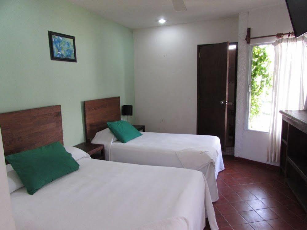 Puerto Piedra Hotel 2*