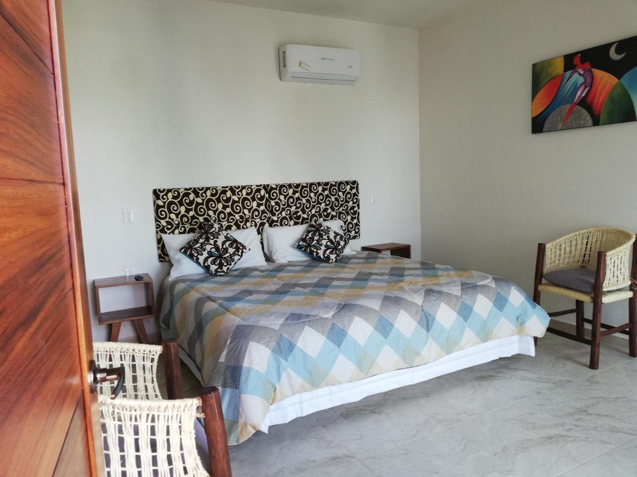 Casa Mantarrayas Inn 2*