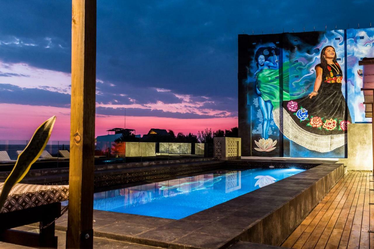 Container - Adults Only Hotel