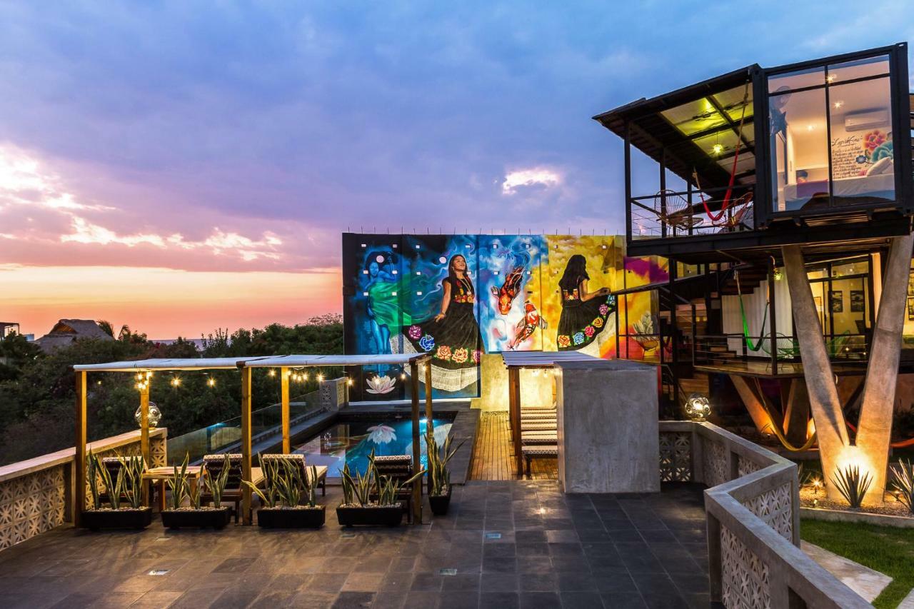 Container - Adults Only Hotel