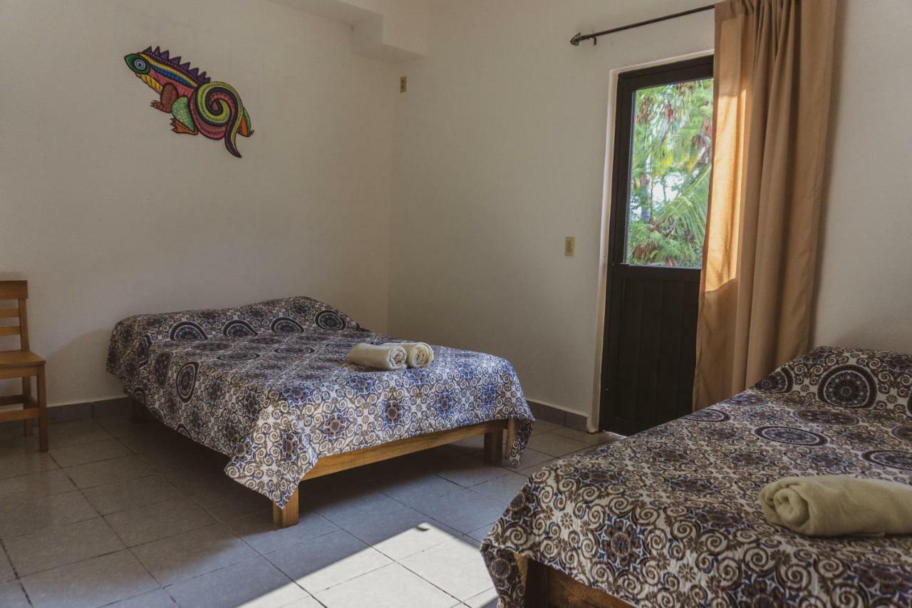 Guest house Nomad Beach House Puerto Escondido (Oaxaca)