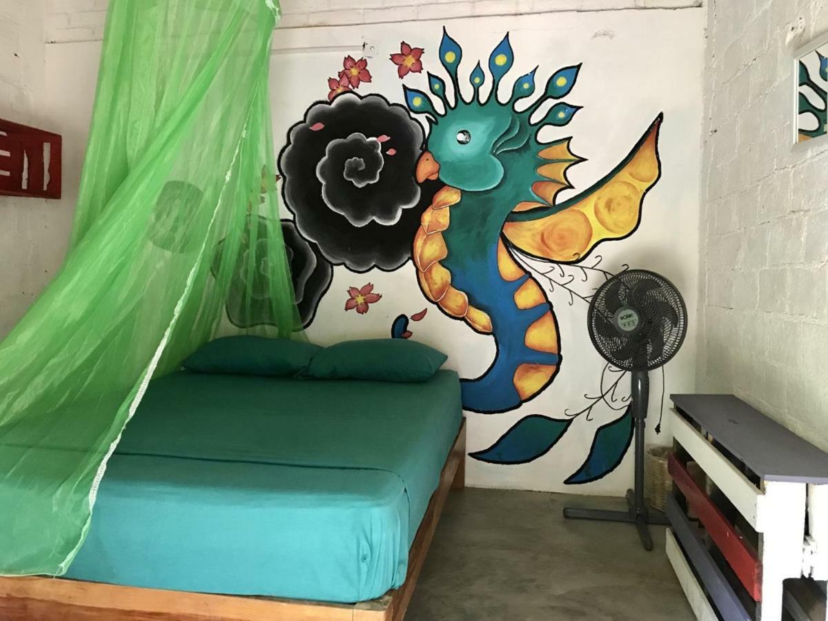 Hostal Alebrijes Surf House (adults Only)