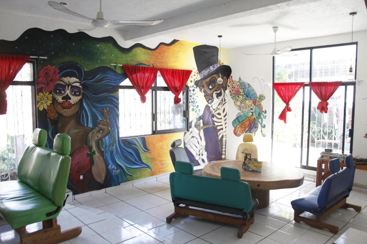 Vivo Escondido