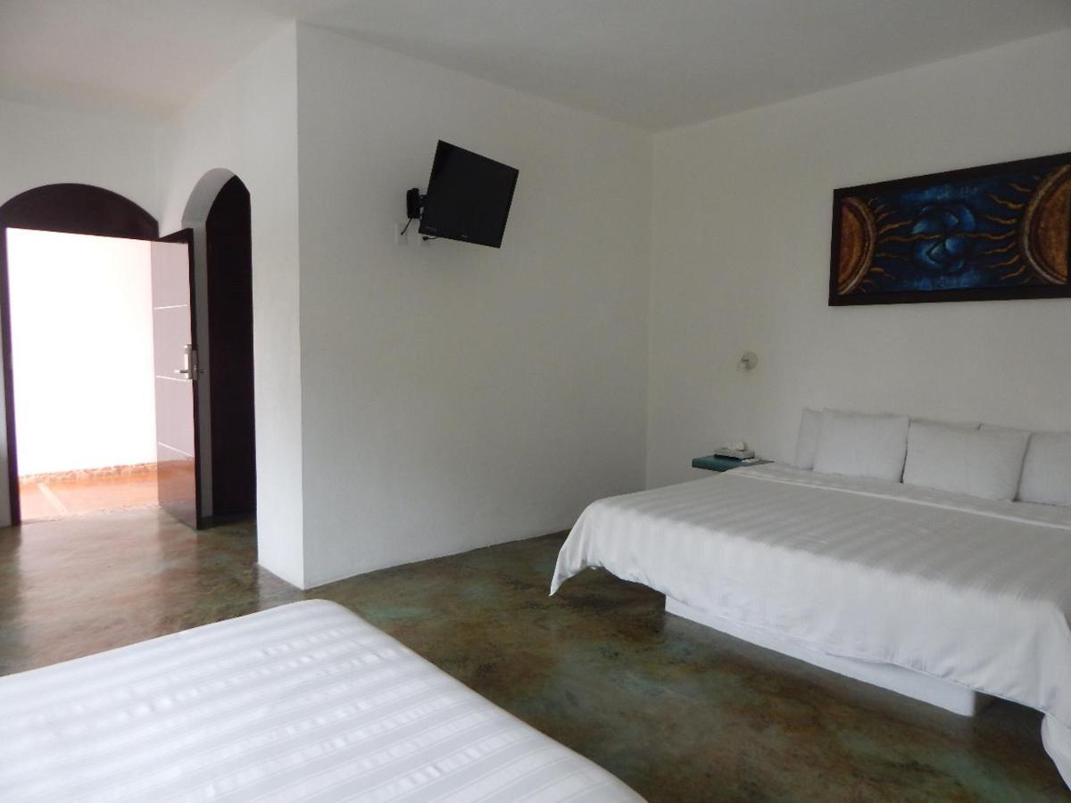 Rockaway 3*