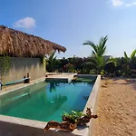 Casa Ikal Charming Beach Front House With Pool