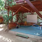 Hostal Caparazona