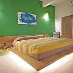 2Br -Water At Mikasa- Fast Wifi, King Beds, Ac, Near Beach, Pool