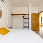 Bahia Sirenas