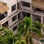 Casa Leah - Full Ocean View Apartment- Zicatela - Ac In Bedroom - Steps To Beach - Steps To La Punta
