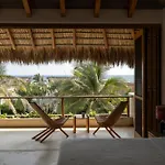 Beach House 6 La Flia