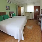Hotel Puerto Piedra
