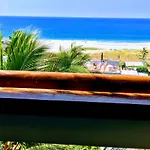 Villa Plumeria Casa Flores