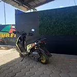 Surfing Hostal