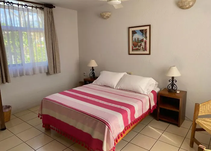 Zandoyo Bed & Breakfast