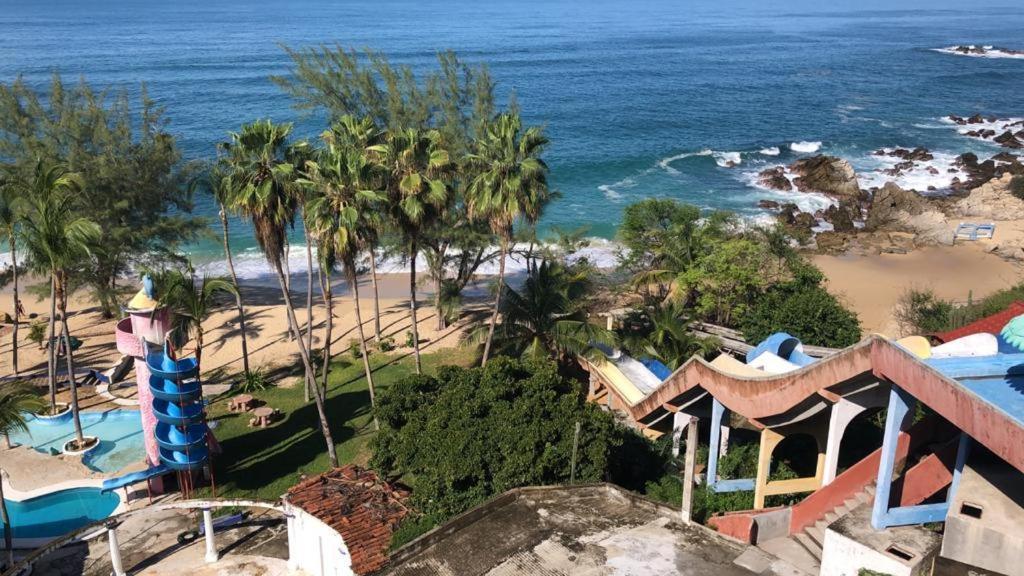 Mexicana Puerto Escondido