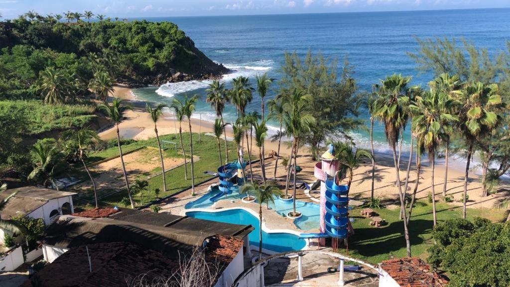Mexicana Puerto Escondido Hotel 3*