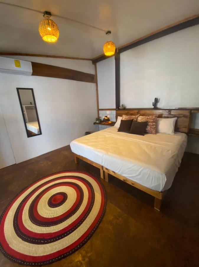 Hotel Shaka House