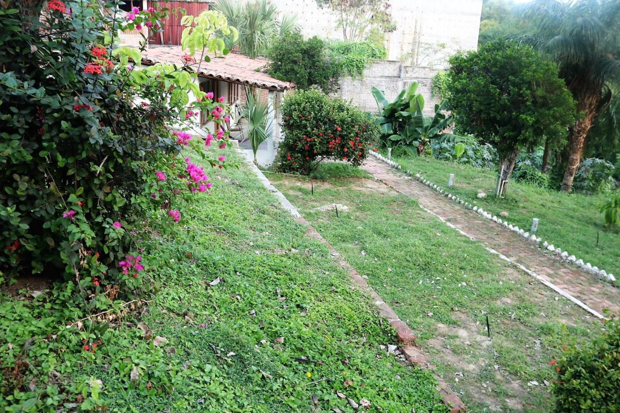 Casa De La Gente Nube Pensión *