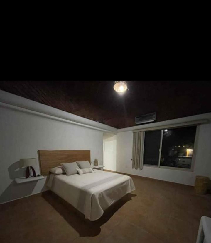Aguamiel Beach House