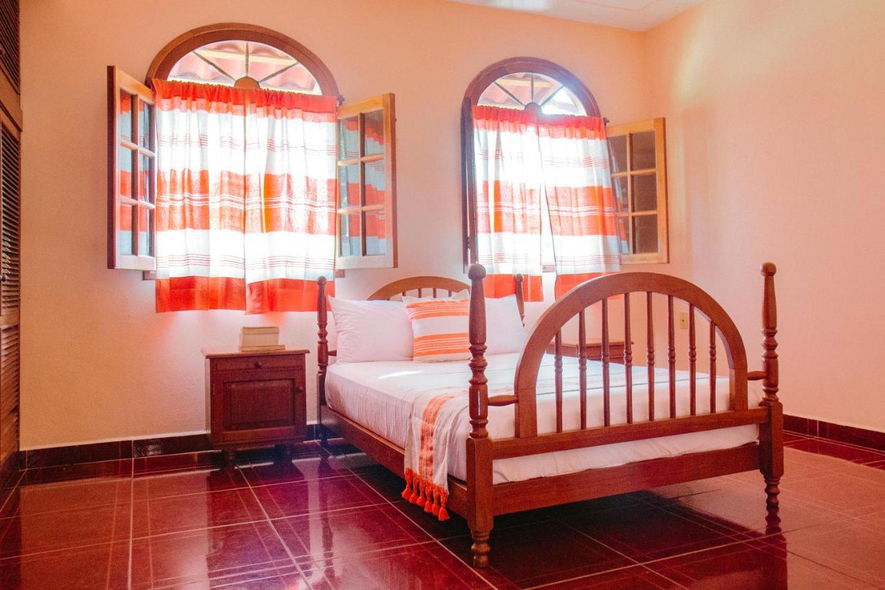 La Casona Hostel *