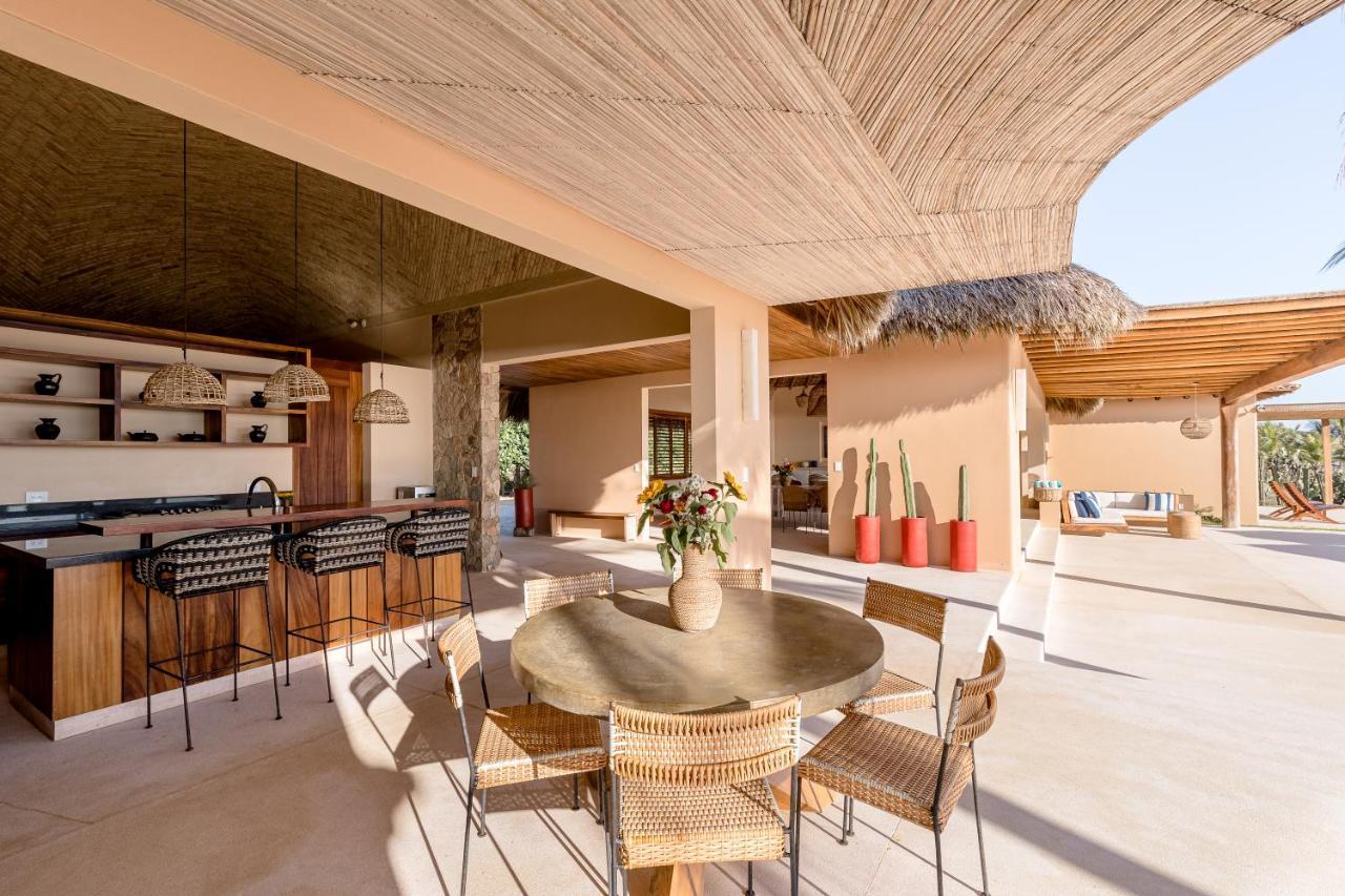 Villa Casa Constantia Beach Front Home