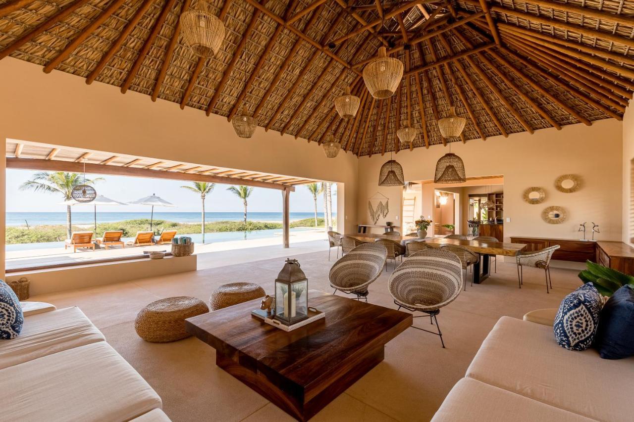 Villa Casa Constantia Beach Front Home