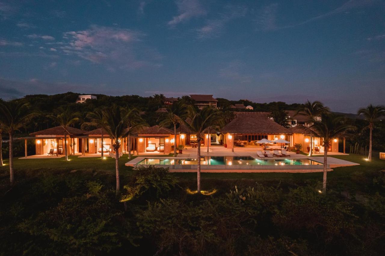 Villa Casa Constantia Beach Front Home *