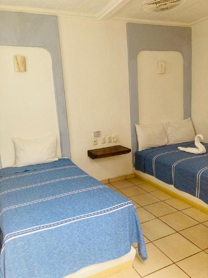 Hotel Careyes Puerto Escondido 3*