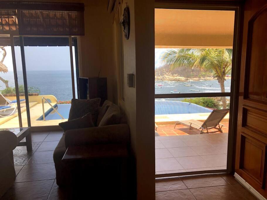 Infinity Pool With Spectacular Views Of The Pacific Ocean Puerto Escondido (Oaxaca)