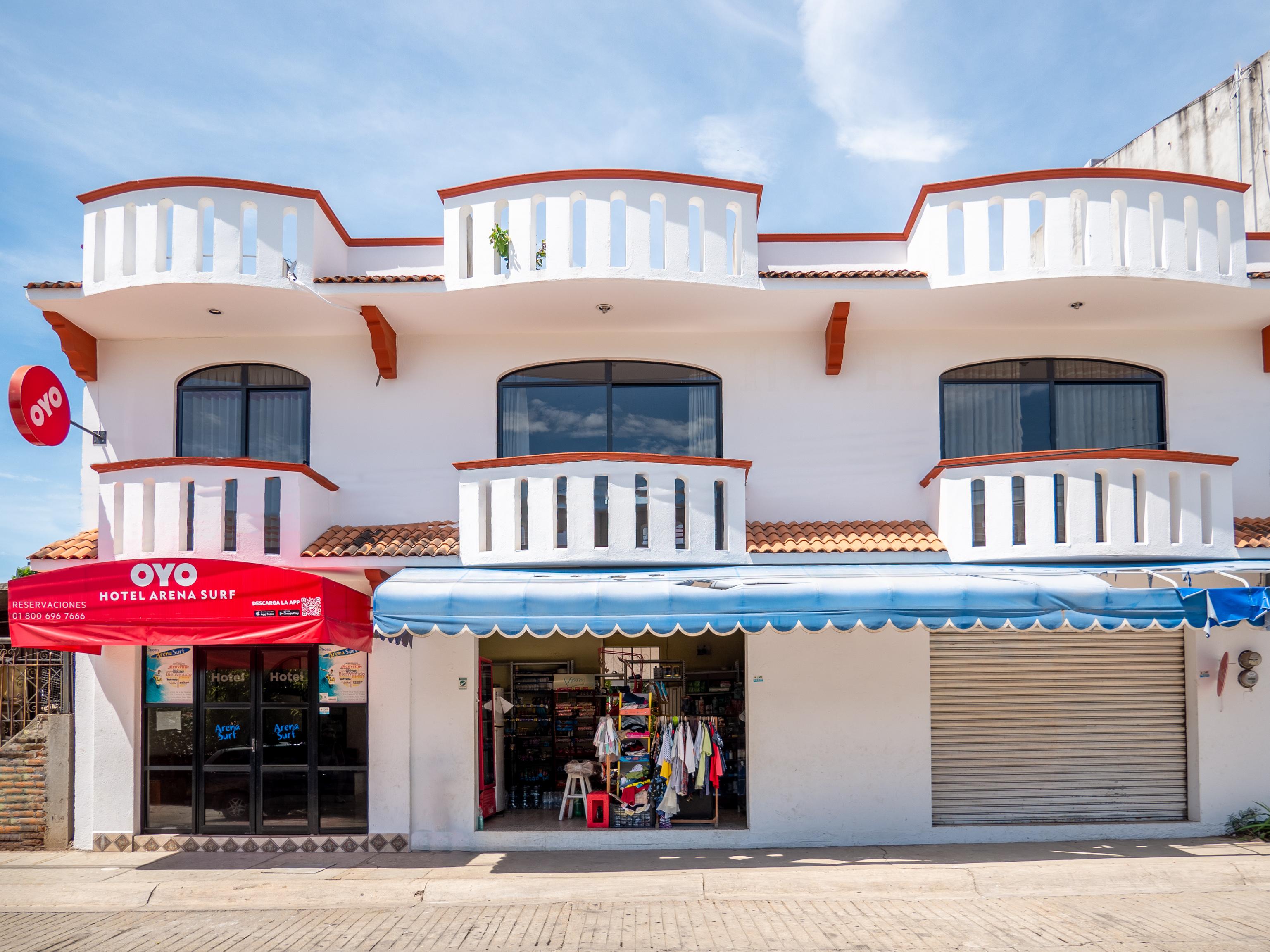 Oyo Arena Surf, Puerto Escondido Hotel