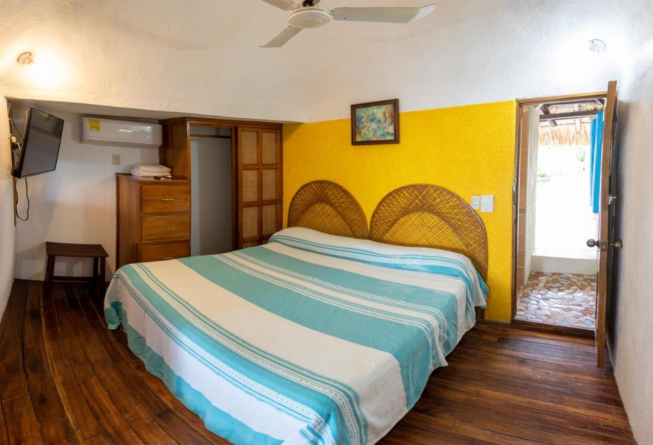 Y Acuario Puerto Escondido (Oaxaca)
