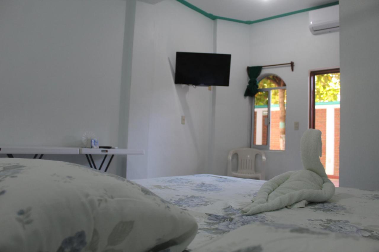 Hotel Escondido *