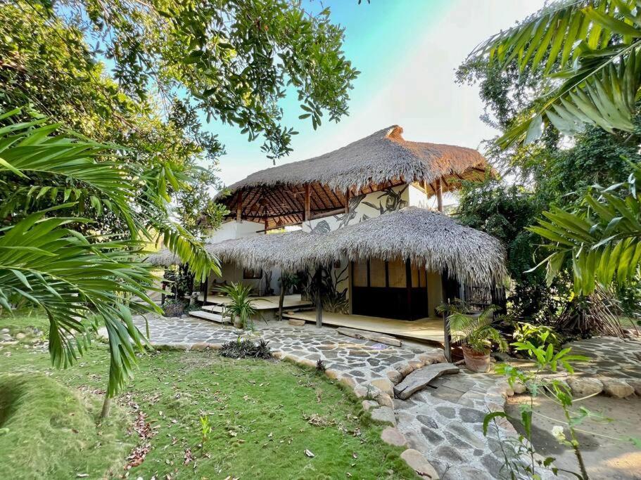 Casa Kuul, Elegant Fusion Of House And Garden. Villa