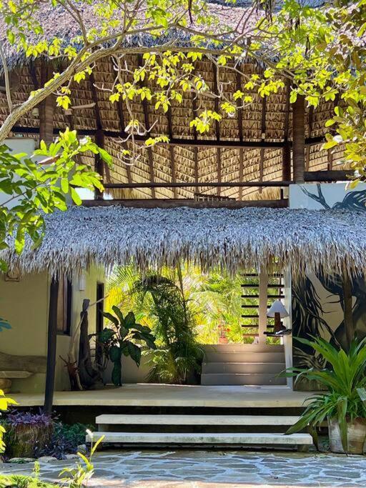 Casa Kuul, Elegant Fusion Of House And Garden. Villa Puerto Escondido (Oaxaca)