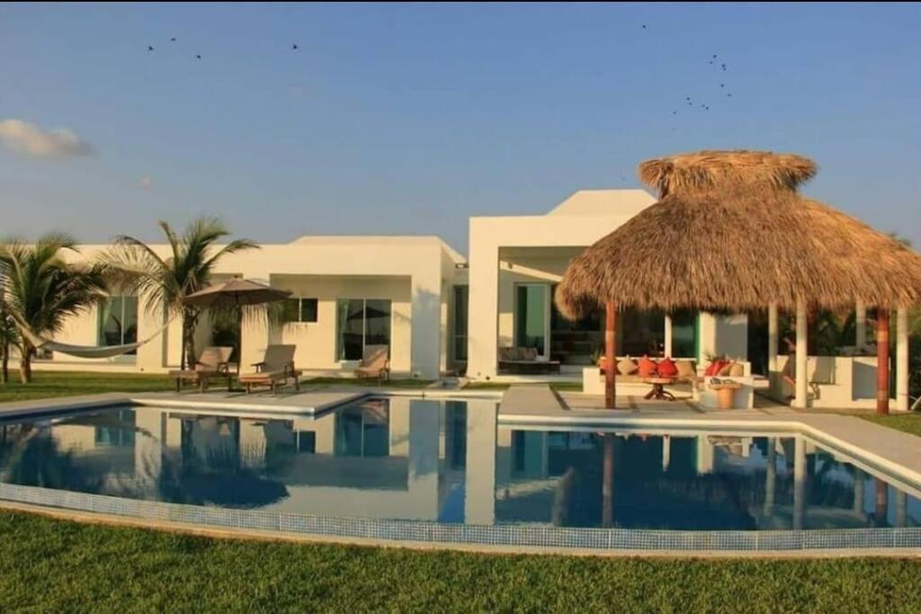 Casa De Playa , Pto Escondido , Oaxaca ; Casa Luisa Сasa de vacaciones *