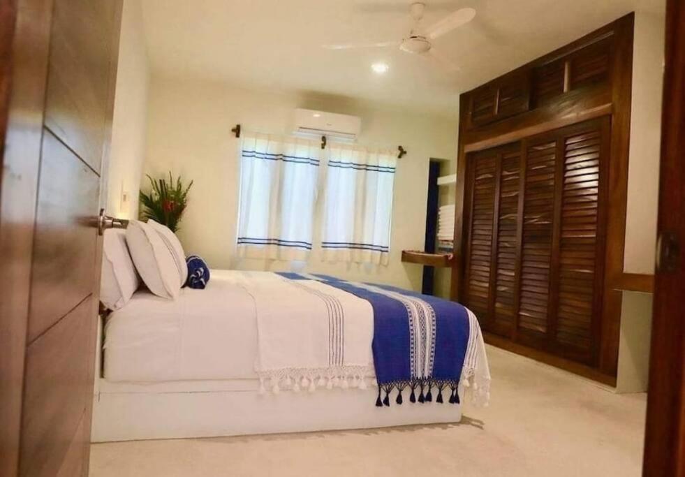 Casa De Playa , Pto Escondido , Oaxaca ; Casa Luisa Сasa de vacaciones *