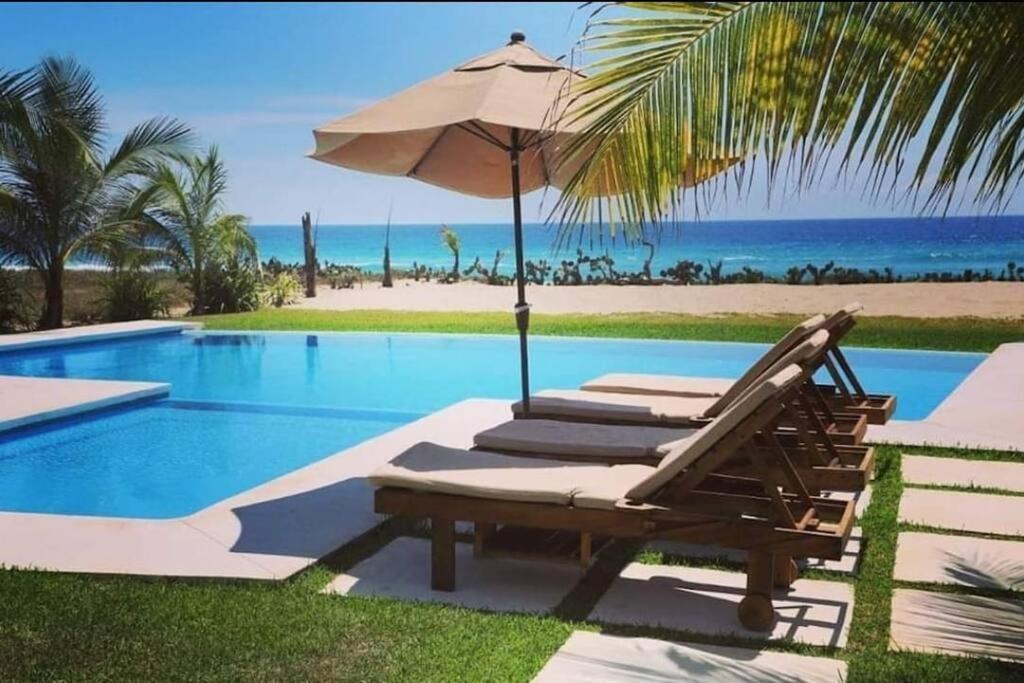 Casa De Playa , Pto Escondido , Oaxaca ; Casa Luisa *
