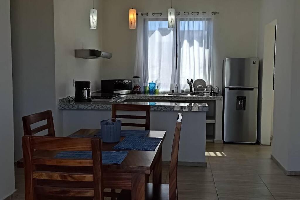 Departamento Marsopas A 5 Minutos A Pie De Bahia Carrizalillo!!!4 Apartamento